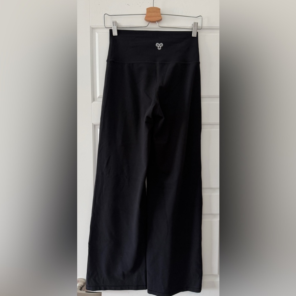 Tnabutter™ Atmosphere Wide Hi-rise Legging